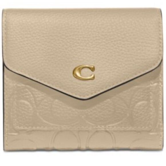 NWOT COACH Embossed Signature Leather Wyn Small Wallet - Picture 1 of 6